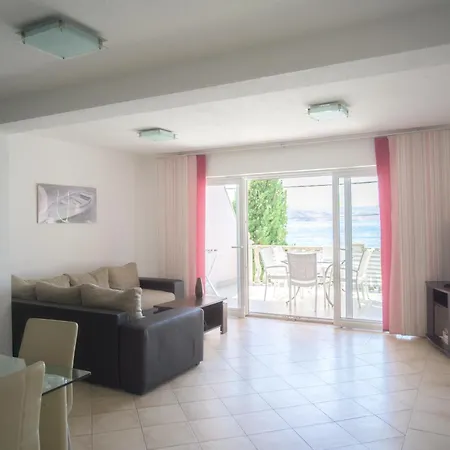 Beachfront Apartments Baricevic With Pool Cesarica Zimmer foto