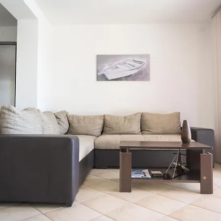 Beachfront Apartments Baricevic With Pool Cesarica Zimmer foto
