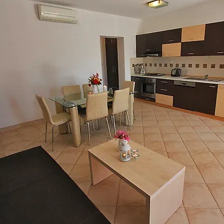 Beachfront Apartments Baricevic With Pool Cesarica Exterior foto
