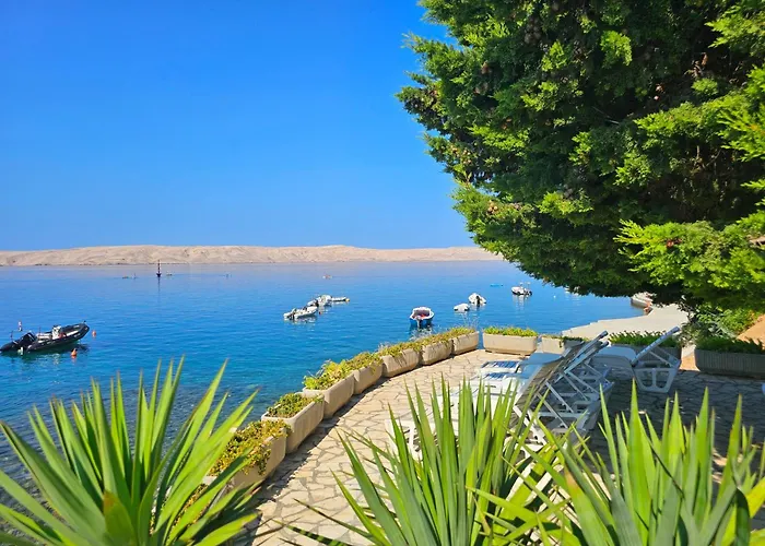 Beachfront Apartments Baricevic With Pool