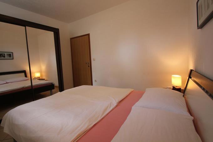 Beachfront Baricevic With Pool Apartment *