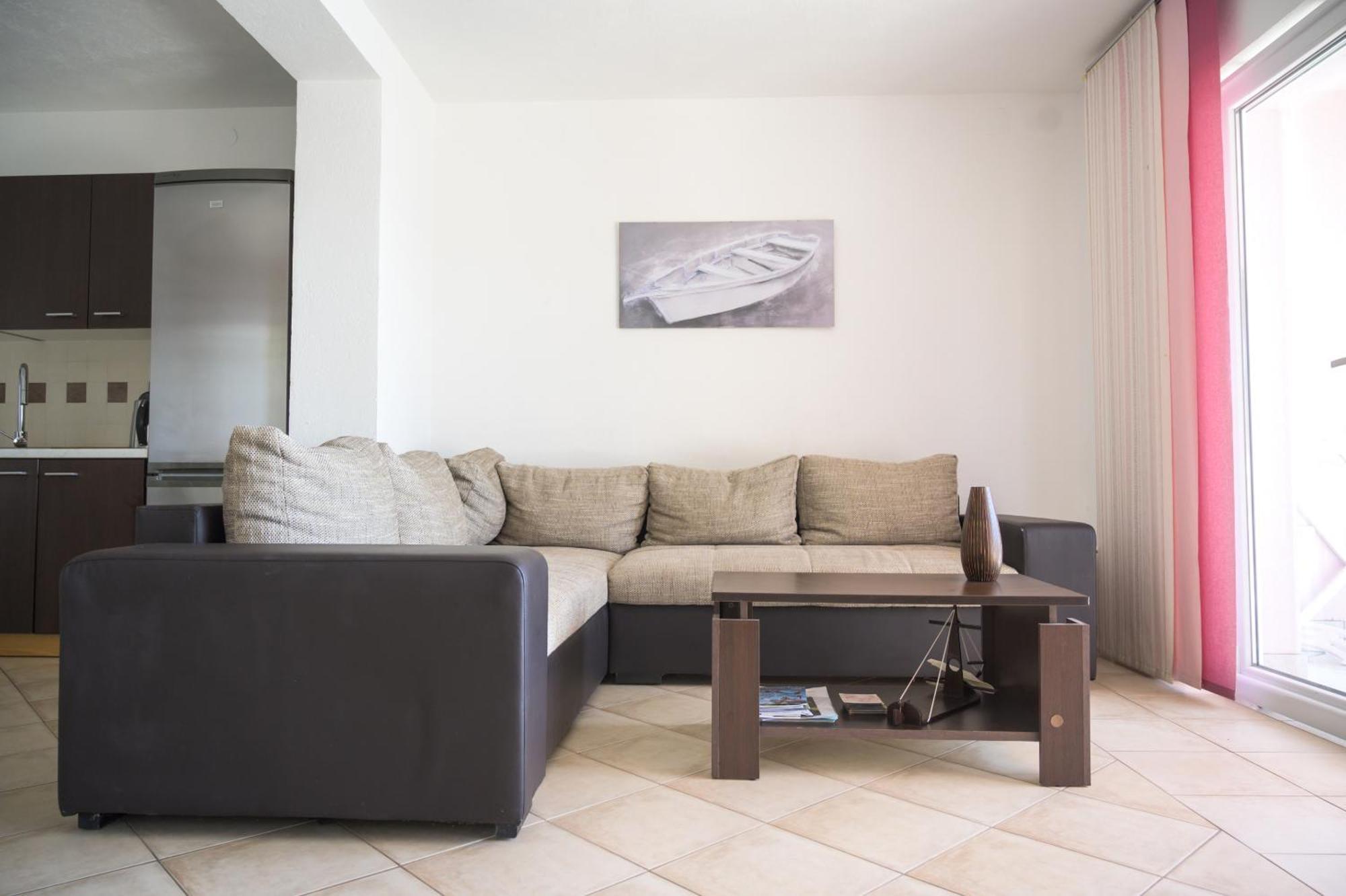 Apartment Beachfront Baricevic With Pool *