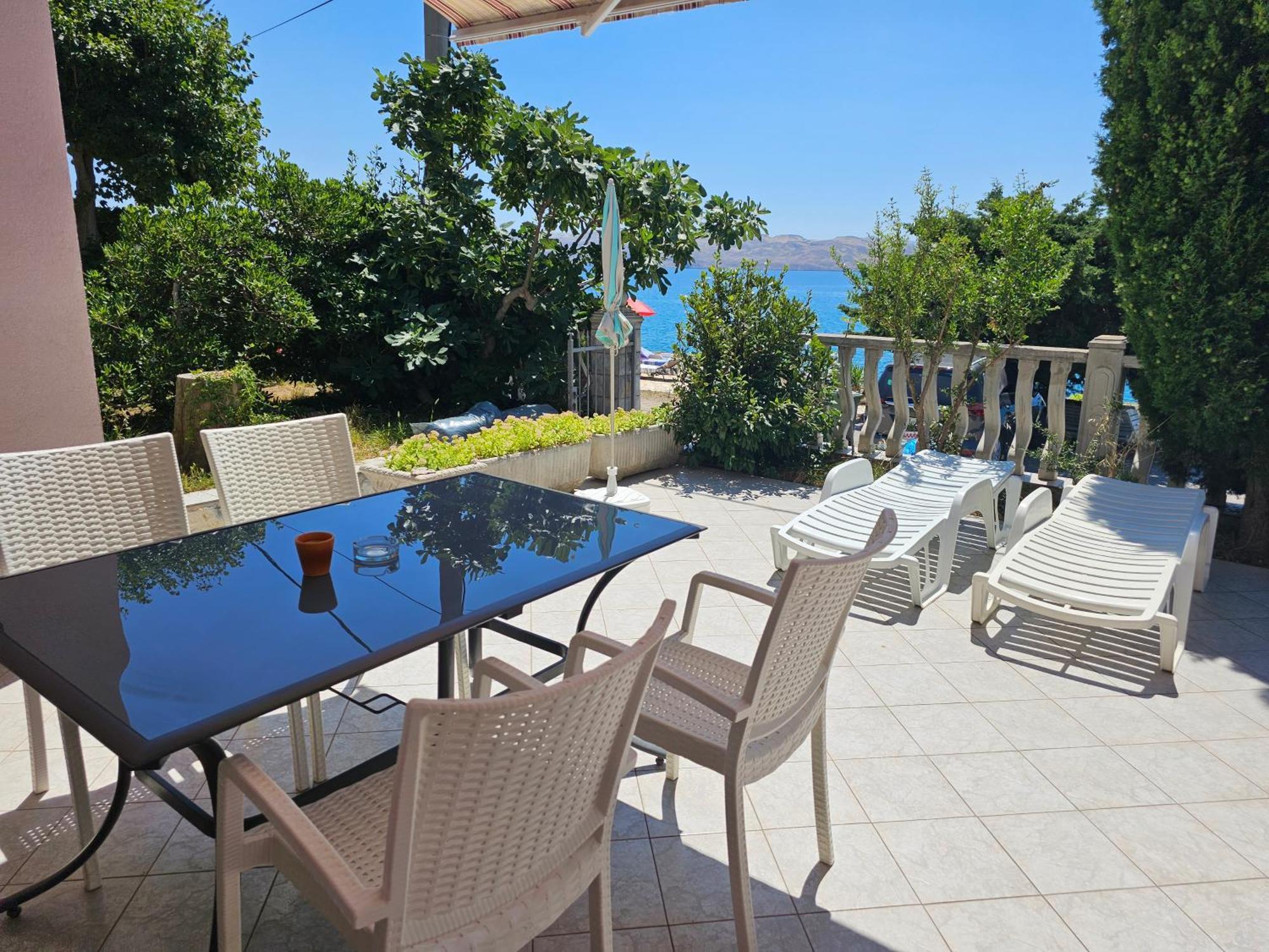 Apartment Beachfront Baricevic With Pool *