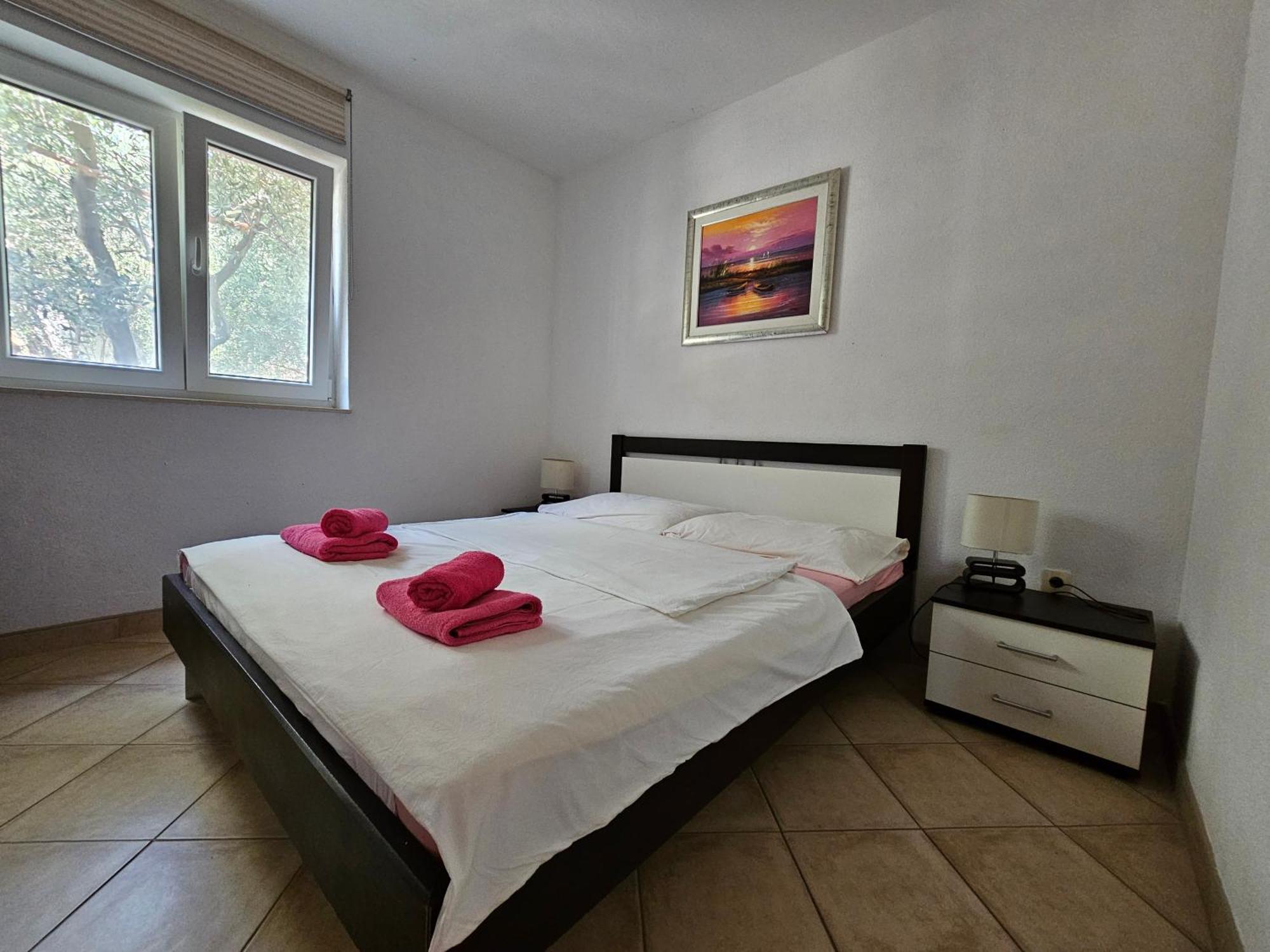 Beachfront Baricevic With Pool Apartment