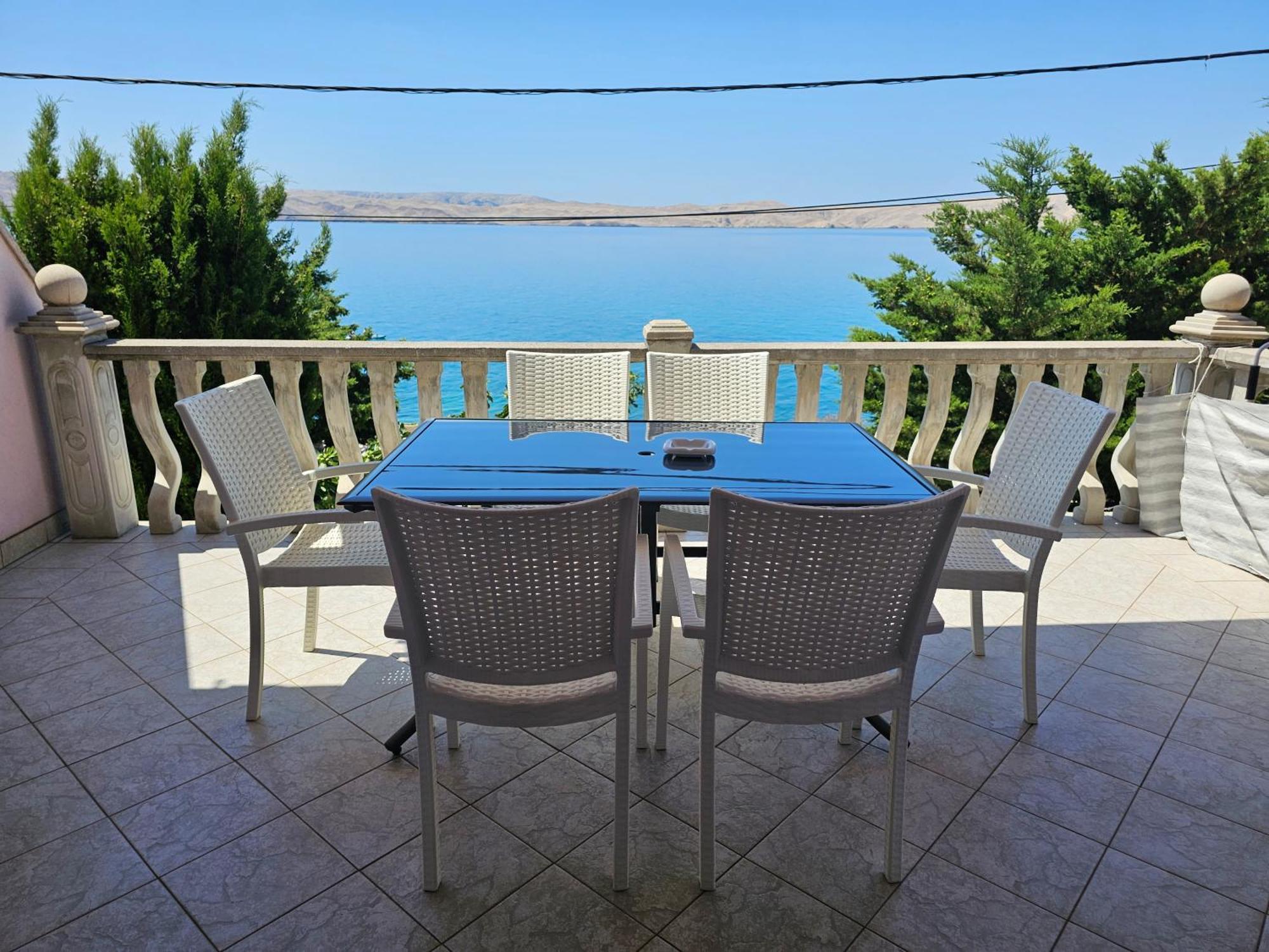 Apartment Beachfront Baricevic With Pool