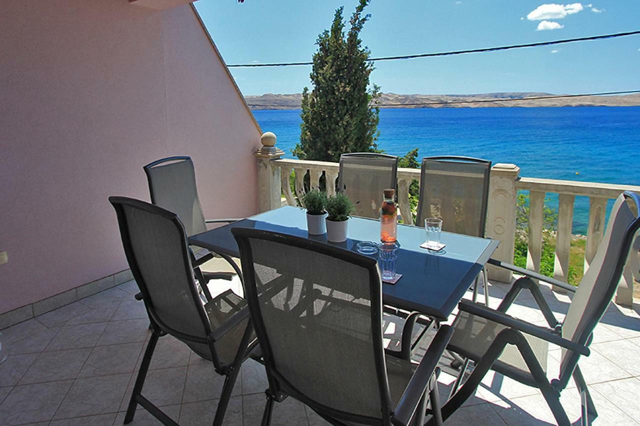 Beachfront Baricevic With Pool Apartment